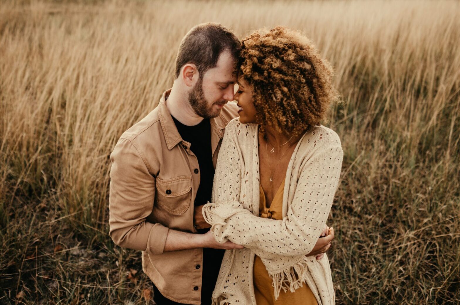A couple on a foggy day, reflecting happiness and fatigue, symbolizing the gain of motivation from seasonal depression.